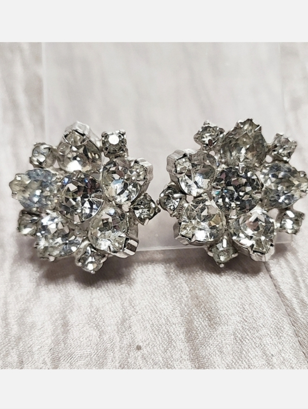 Unsigned Blazing Clear Silver Tone Rhinestone Vintage Clip Earrings Prong Set